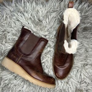 UGG Slim Britt brown leather wedge boots women’s shoe size 7